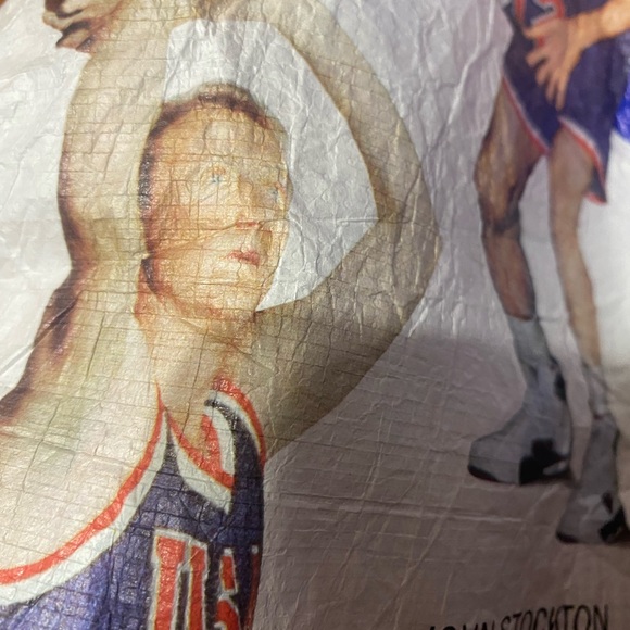 1992 Dream Team Olympic Basketball Team Collectors Jacket - Picture 13 of 15